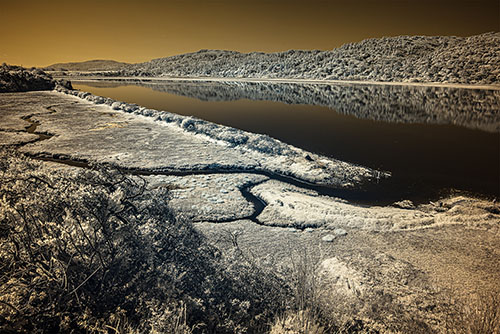 Duality, Tomalas Bay